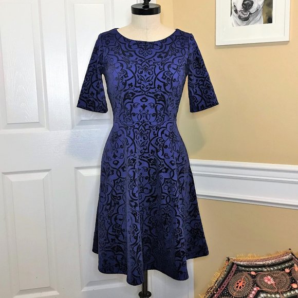 Lands' End Dresses & Skirts - Blue/Black Flocked Floral Dress Sz S